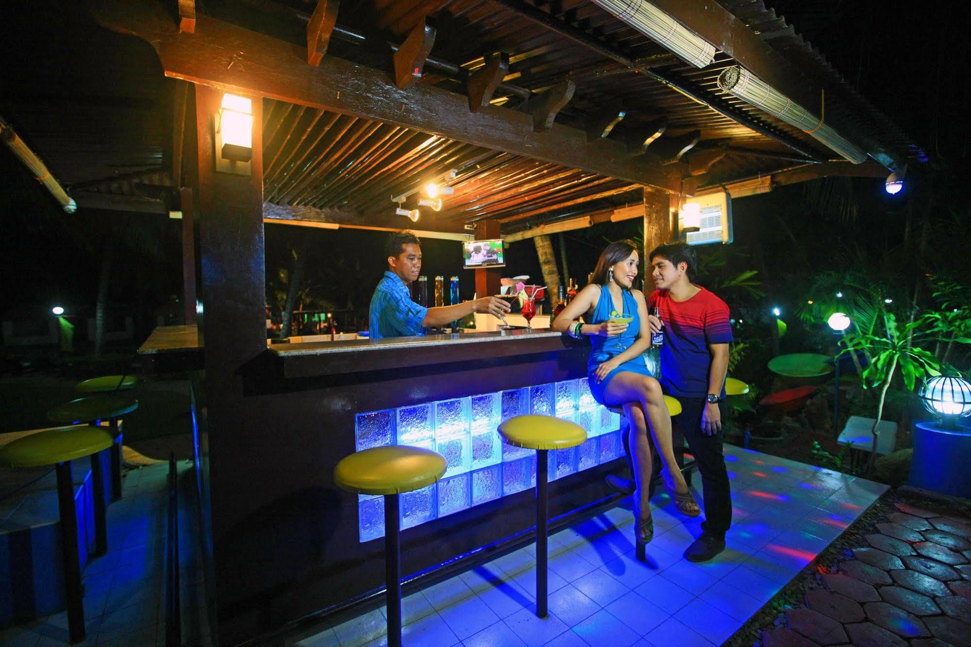 Egi度假酒店 麦克坦 外观 照片
